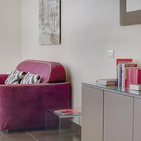 Colosseo Gardens - My Extra Roma