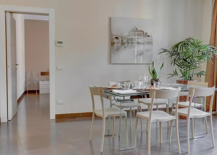 Colosseo Gardens - My Extra Róma