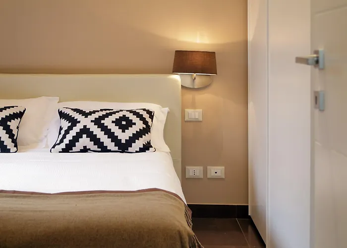 Colosseo Gardens - My Extra Róma