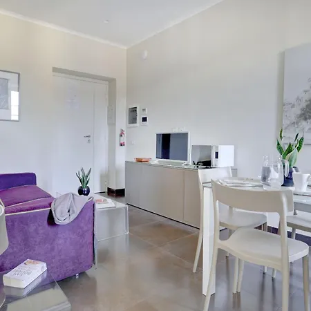 Colosseo Gardens - My Extra