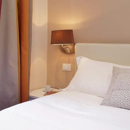 Colosseo Gardens - My Extra דירה *