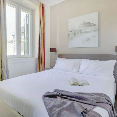 Colosseo Gardens - My Extra